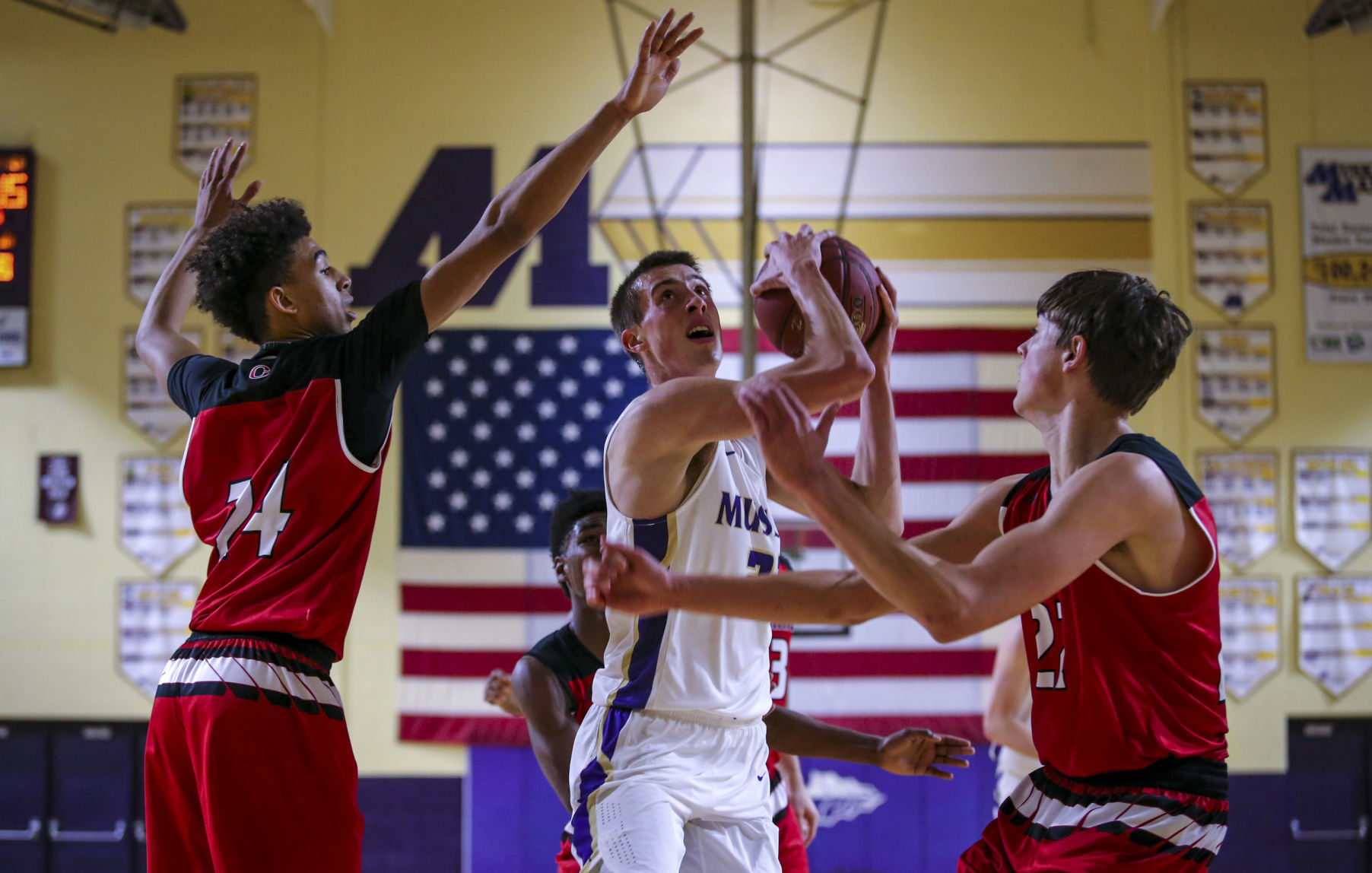 012318-CLINTON-MUSCATINE-BASKETBALL-008